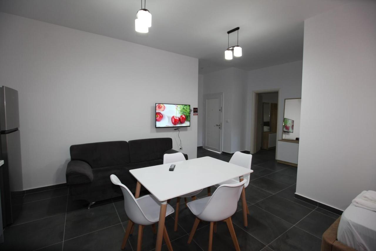 Deda Apartments Саранда Экстерьер фото