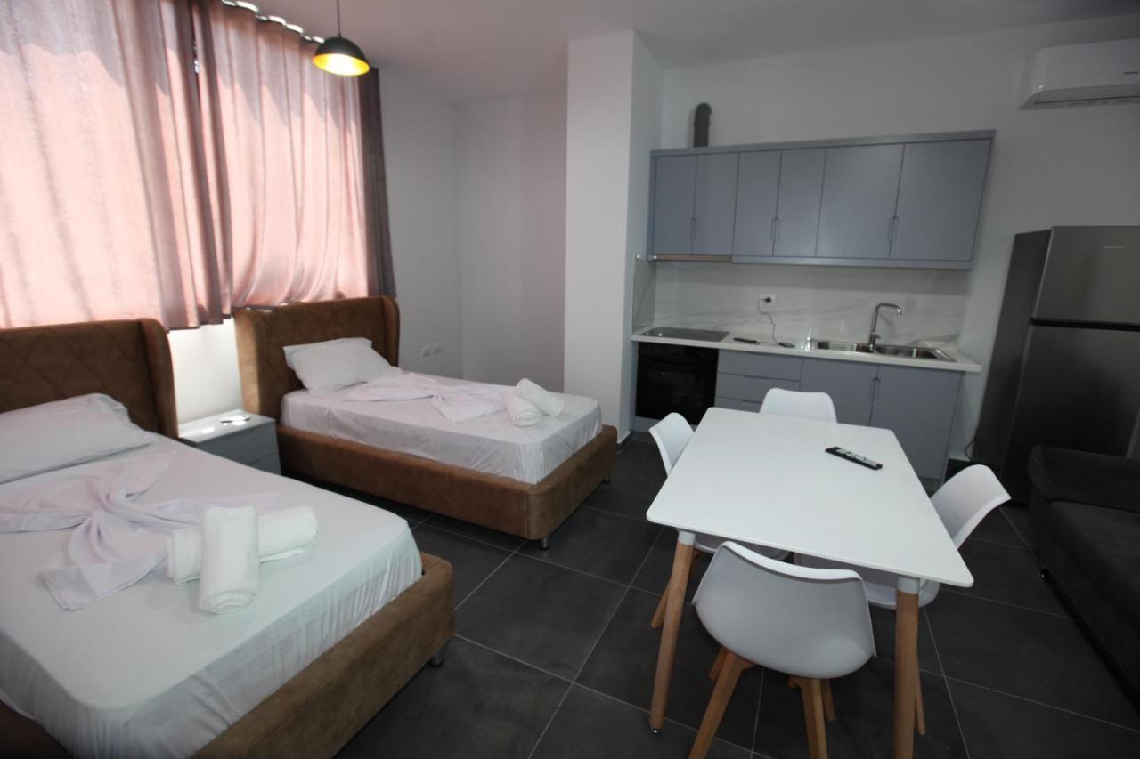 Deda Apartments Саранда Экстерьер фото