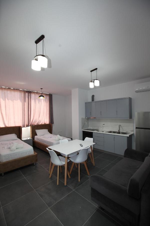 Deda Apartments Саранда Экстерьер фото