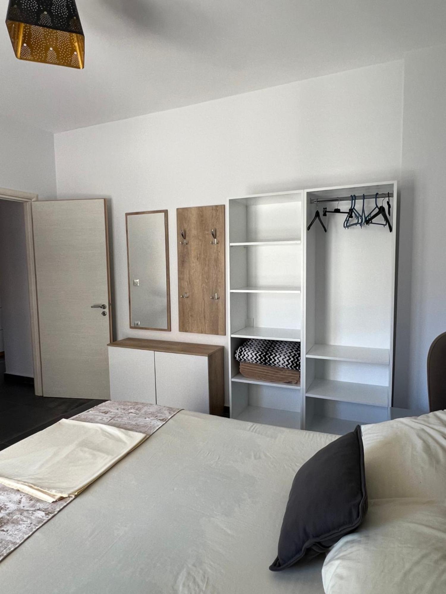 Deda Apartments Саранда Экстерьер фото